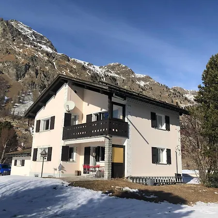 Apartment Chesa Flurina 1